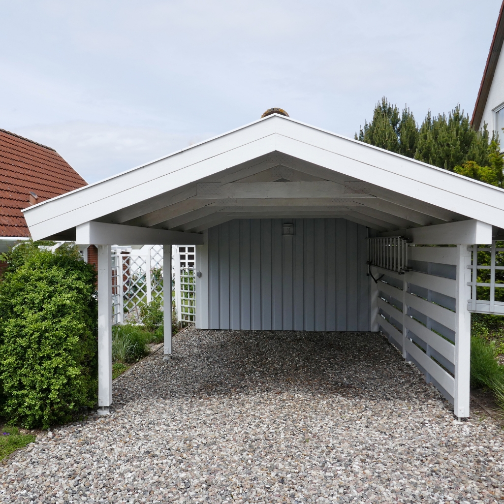 Lean to roof by Regal Paving